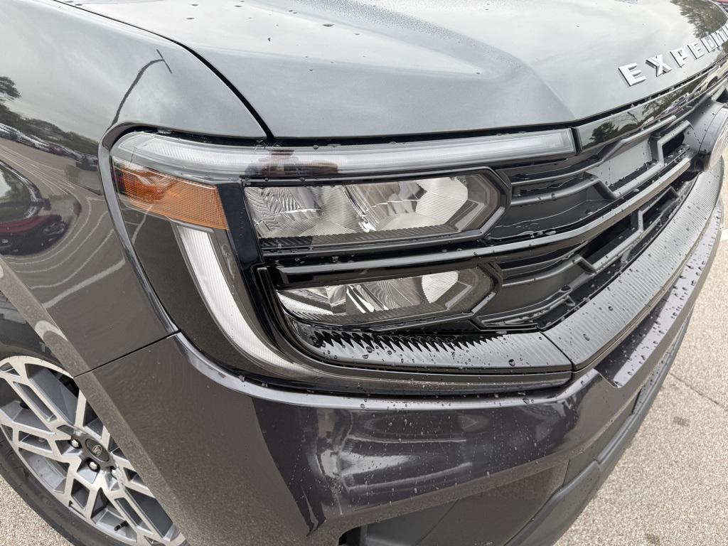new 2025 Ford Expedition Max car, priced at $70,058