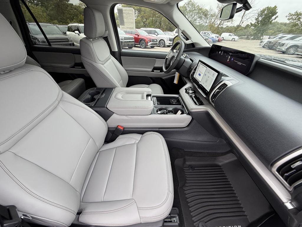new 2025 Ford Expedition Max car, priced at $70,058