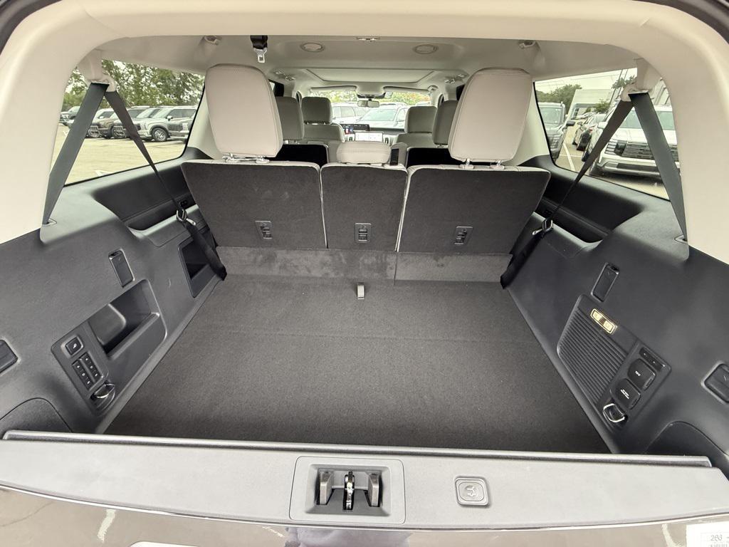 new 2025 Ford Expedition Max car, priced at $70,058