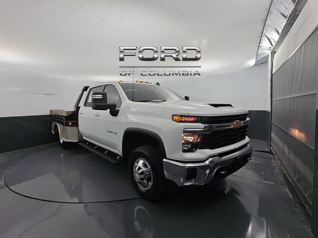 used 2024 Chevrolet Silverado 3500 car, priced at $51,989