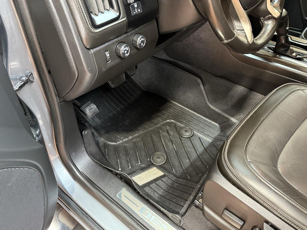 used 2020 GMC Canyon car, priced at $27,913