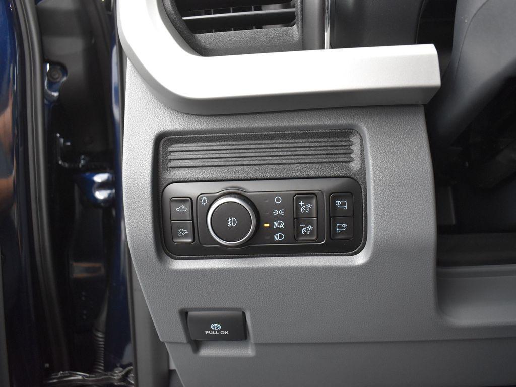 new 2025 Ford F-350 car, priced at $73,794