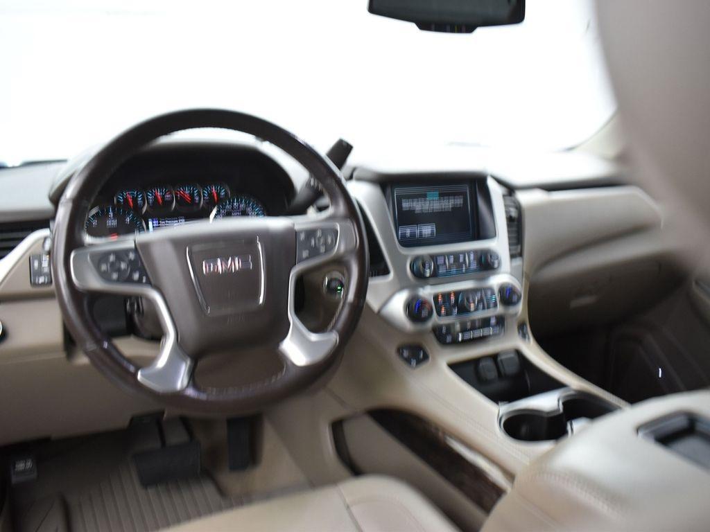 used 2019 GMC Yukon car, priced at $27,998