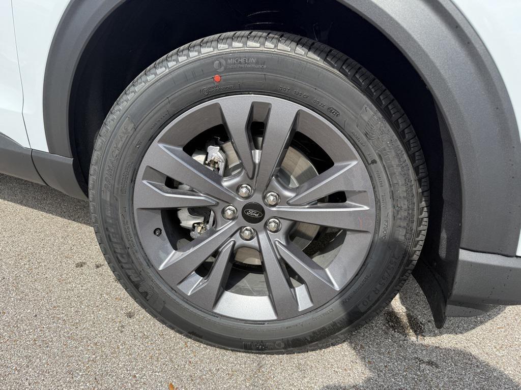 new 2025 Ford Explorer car, priced at $44,687
