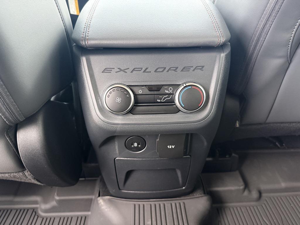 new 2025 Ford Explorer car, priced at $44,687