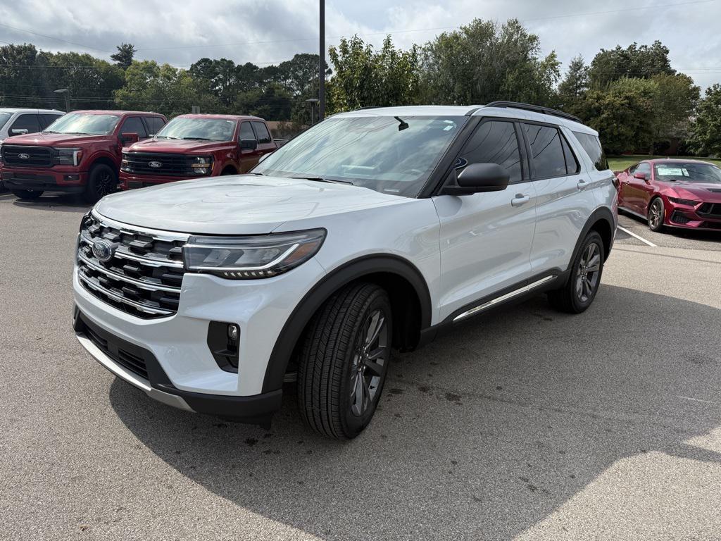 new 2025 Ford Explorer car, priced at $44,687