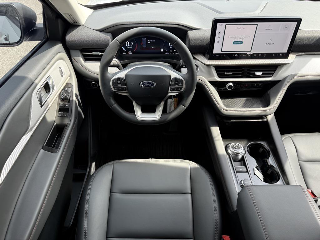 new 2025 Ford Explorer car, priced at $44,687