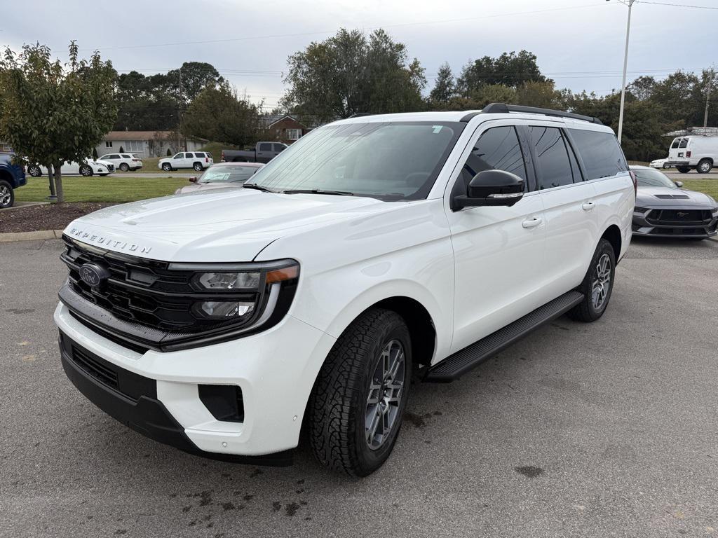 new 2025 Ford Expedition Max car, priced at $73,701