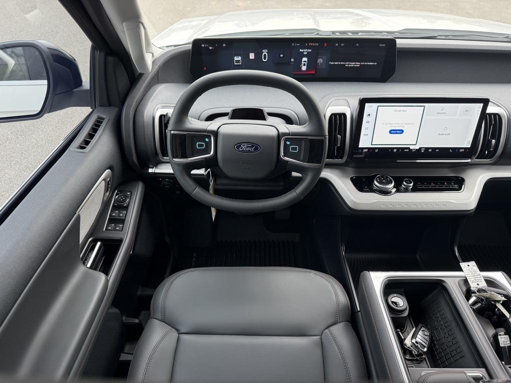 new 2025 Ford Expedition Max car, priced at $73,701