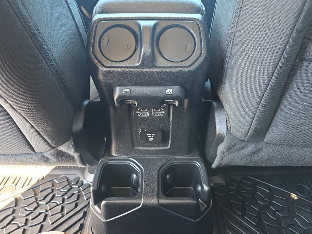 used 2021 Jeep Gladiator car, priced at $30,422