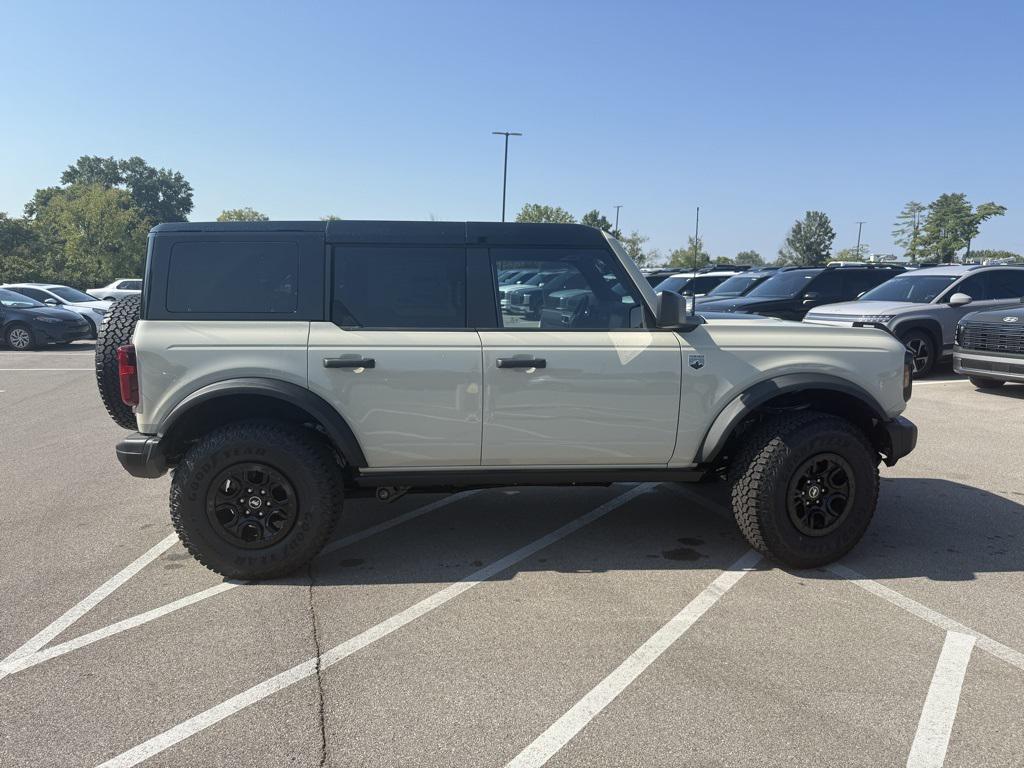 new 2025 Ford Bronco car, priced at $50,917