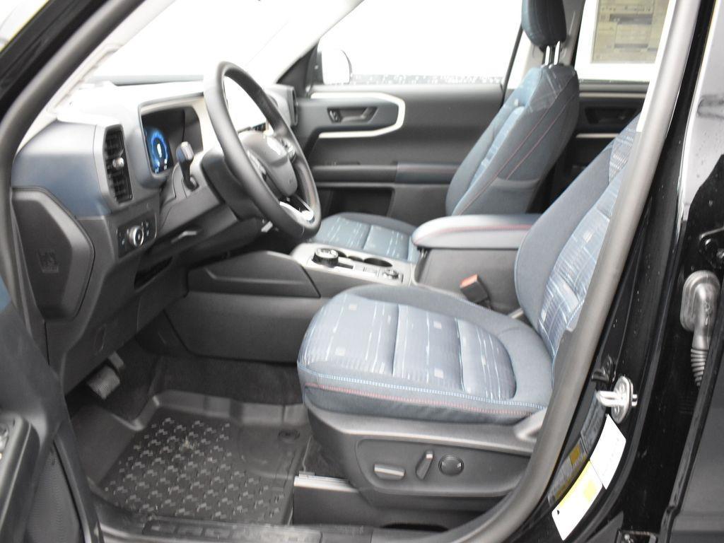 new 2025 Ford Bronco Sport car, priced at $33,648