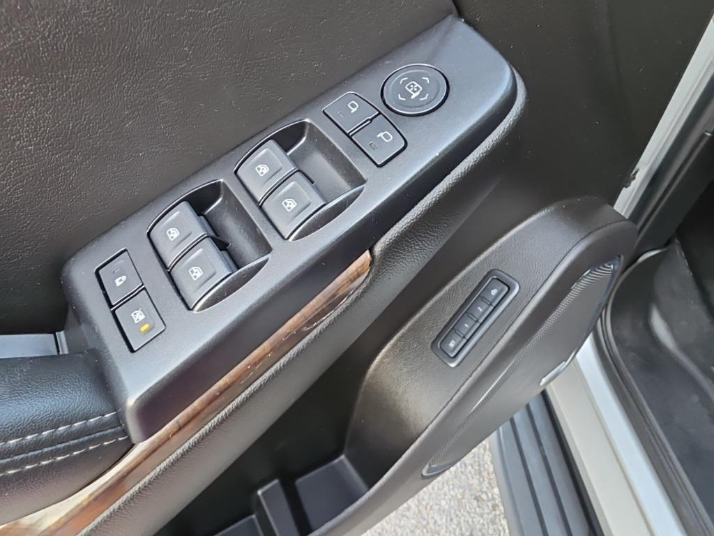 used 2020 Chevrolet Suburban car, priced at $26,070