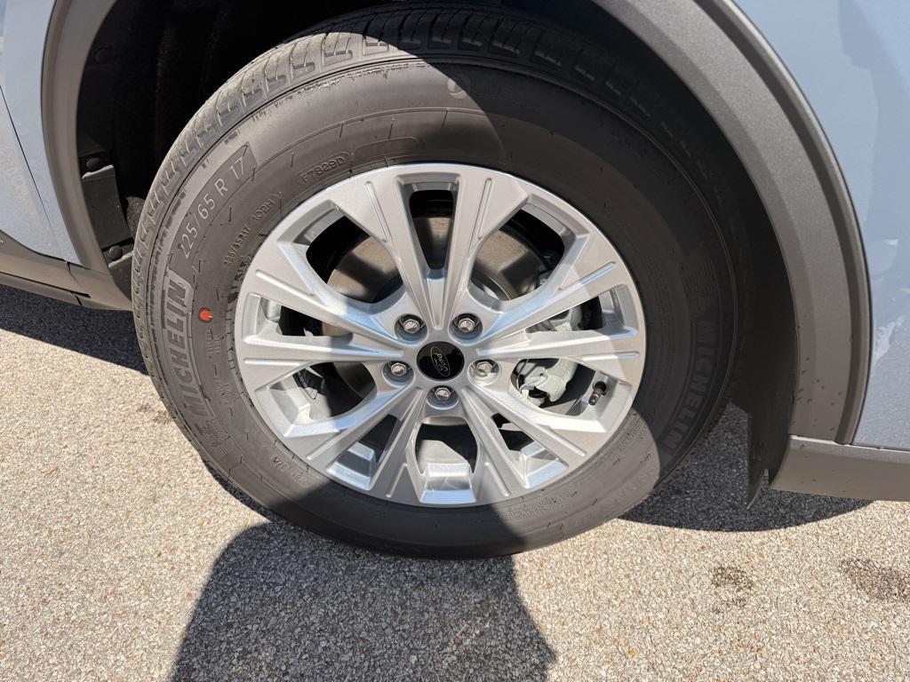 new 2026 Ford Escape car, priced at $29,085