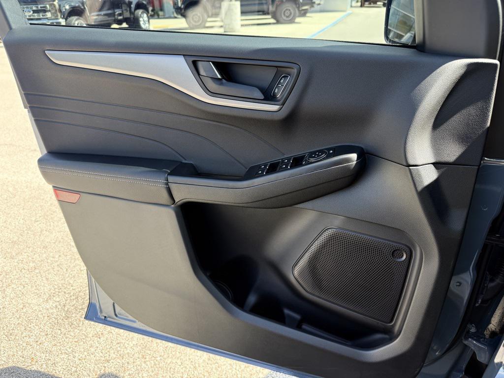 new 2026 Ford Escape car, priced at $29,085