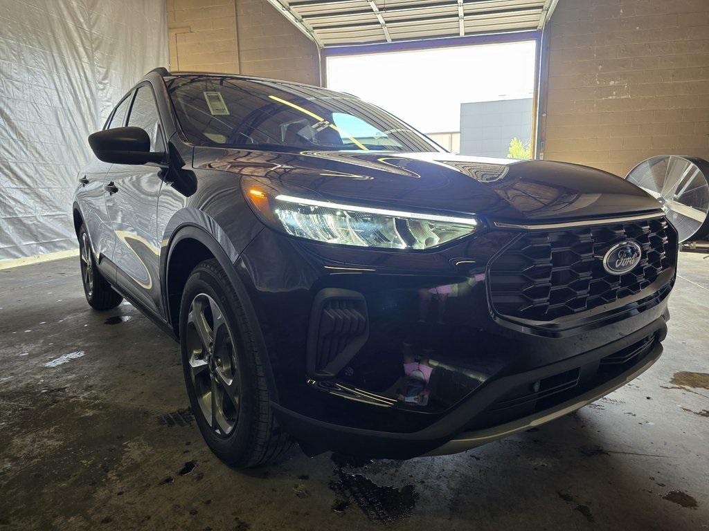 new 2025 Ford Escape car, priced at $28,096