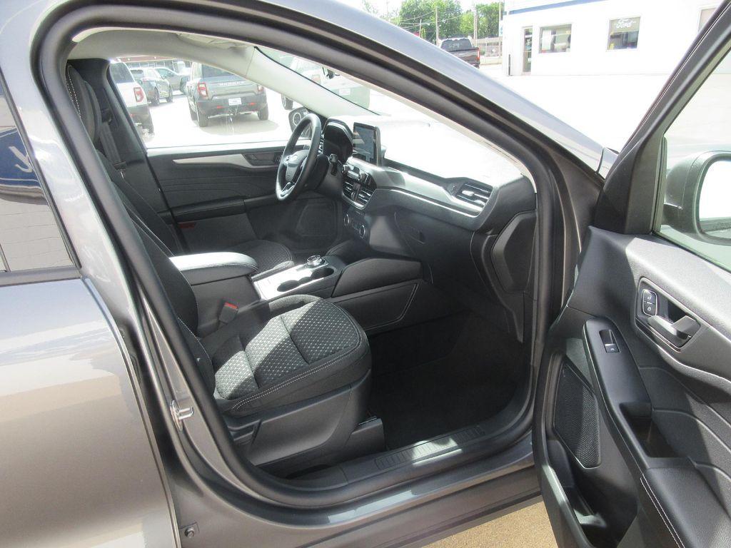 new 2025 Ford Escape car