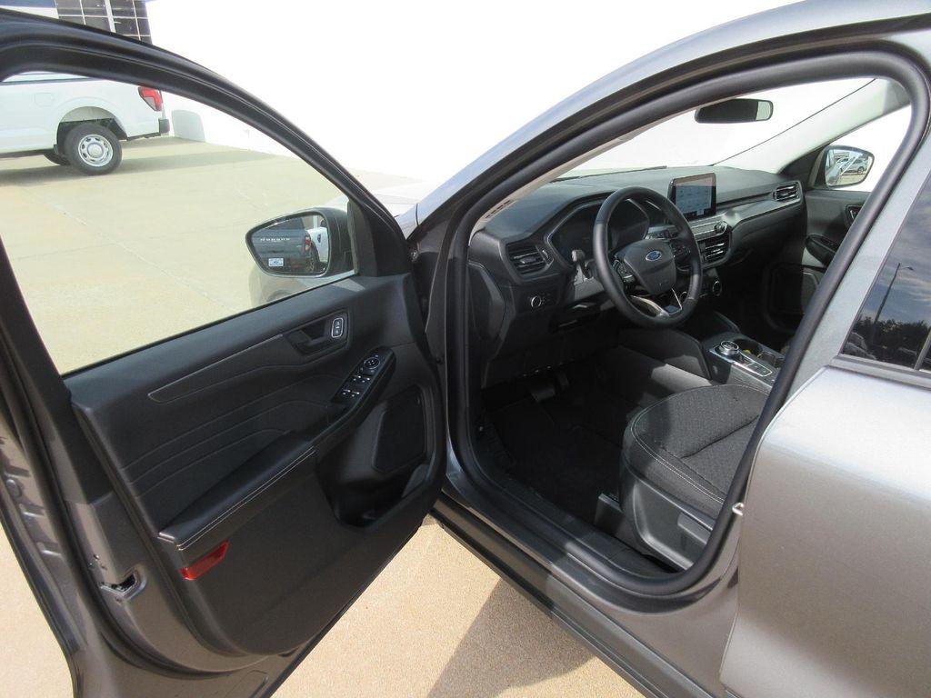 new 2025 Ford Escape car