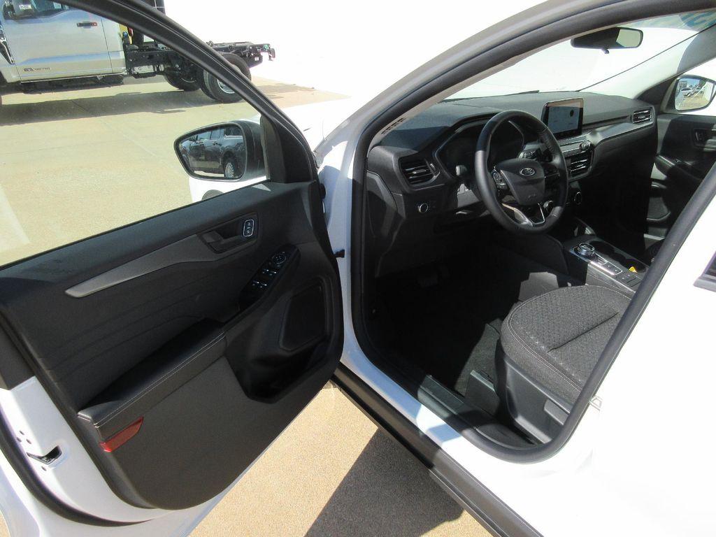 new 2025 Ford Escape car