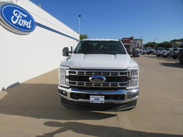 new 2025 Ford F-350 car