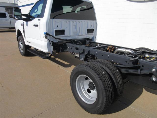 new 2025 Ford F-350 car