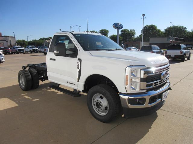 new 2025 Ford F-350 car