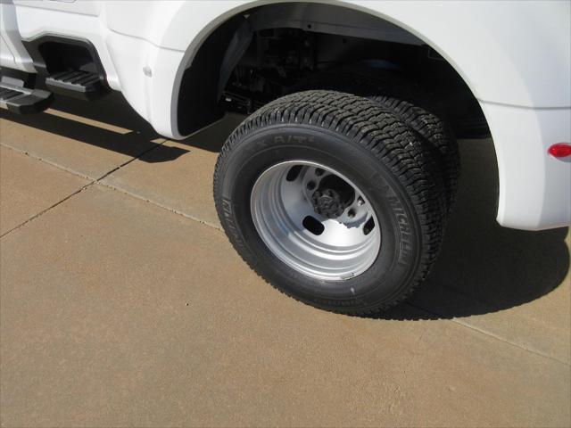 new 2025 Ford F-350 car