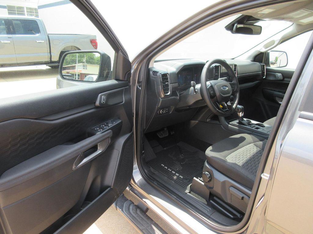 new 2025 Ford Ranger car