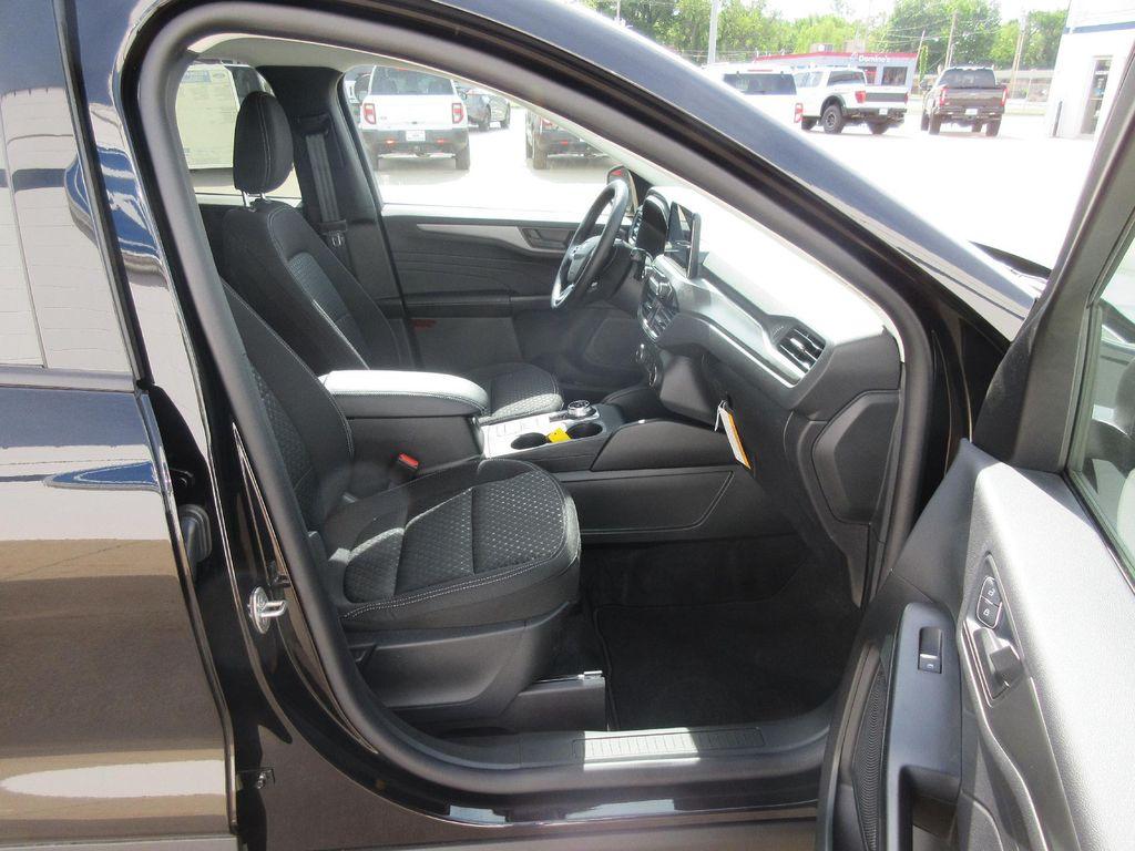 new 2025 Ford Escape car