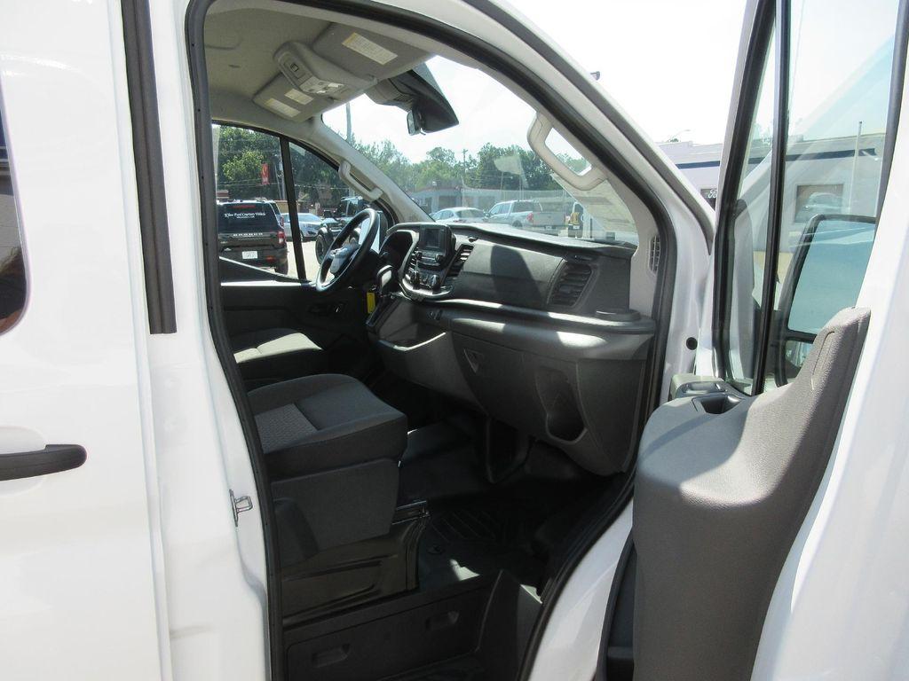 new 2023 Ford Transit-150 car