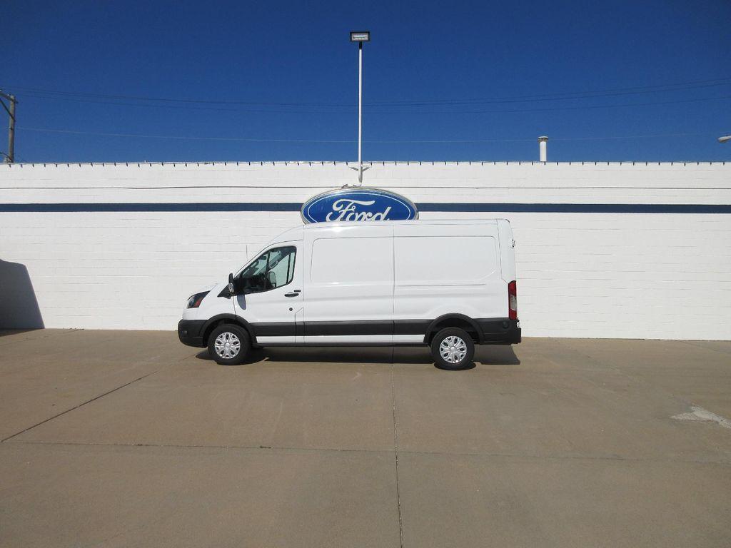 new 2025 Ford Transit-250 car