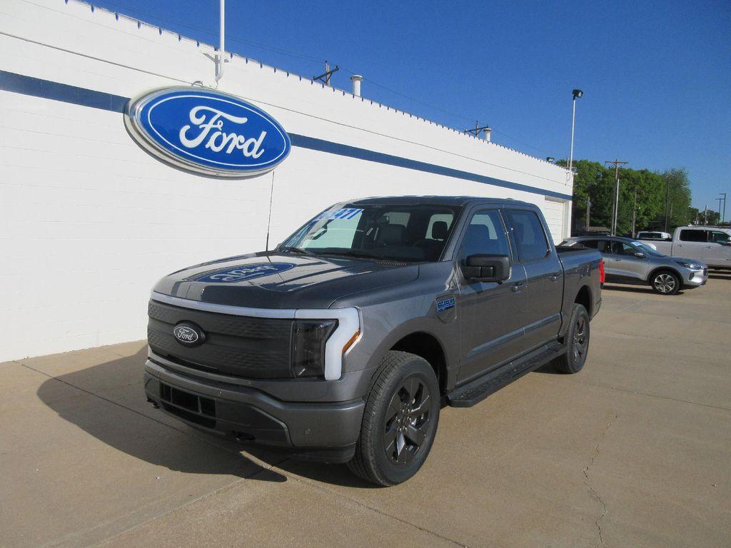 new 2025 Ford F-150 Lightning car