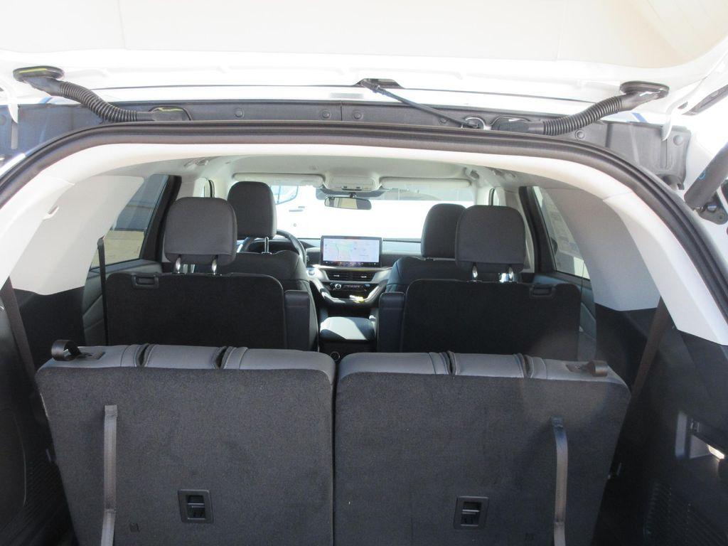 new 2025 Ford Explorer car