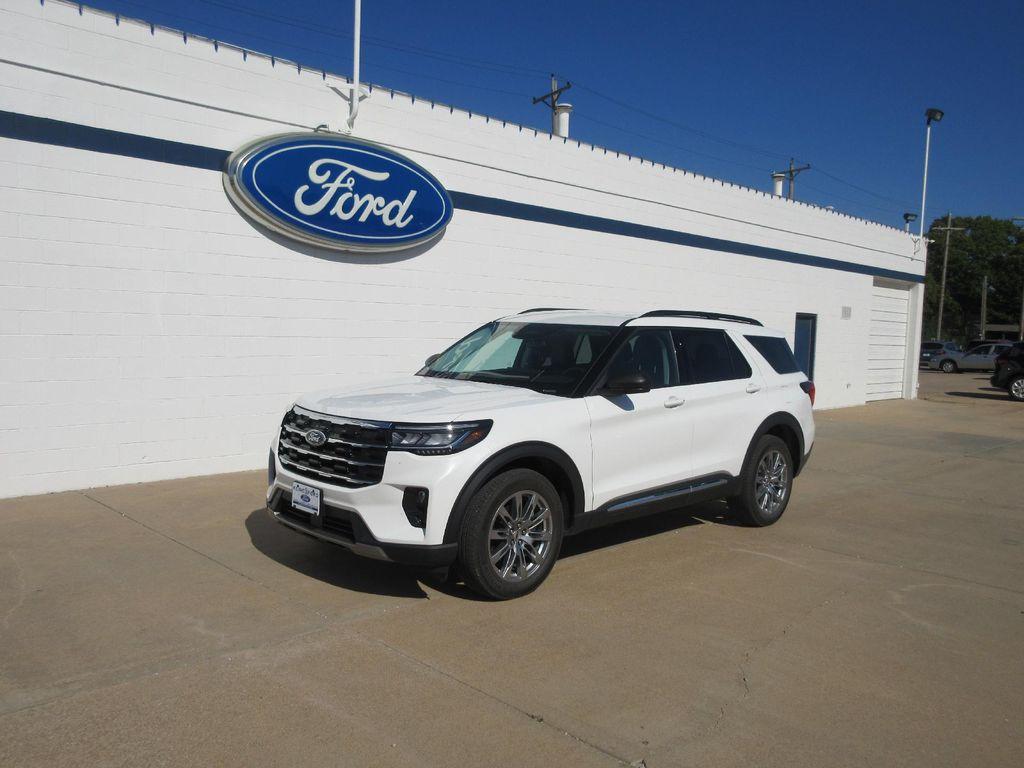 new 2025 Ford Explorer car