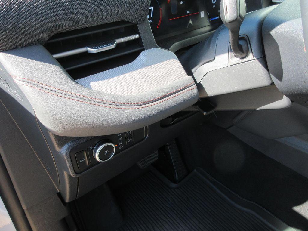 new 2025 Ford Explorer car