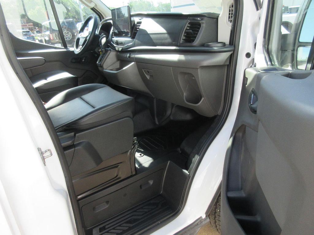 new 2025 Ford Transit-150 car