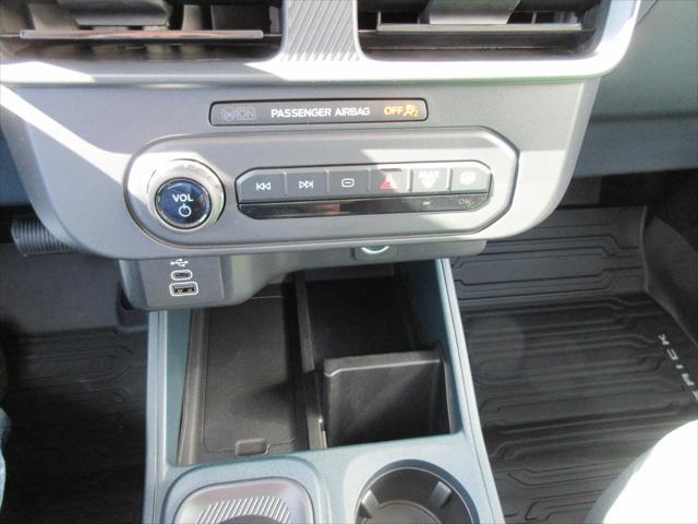 new 2025 Ford Maverick car