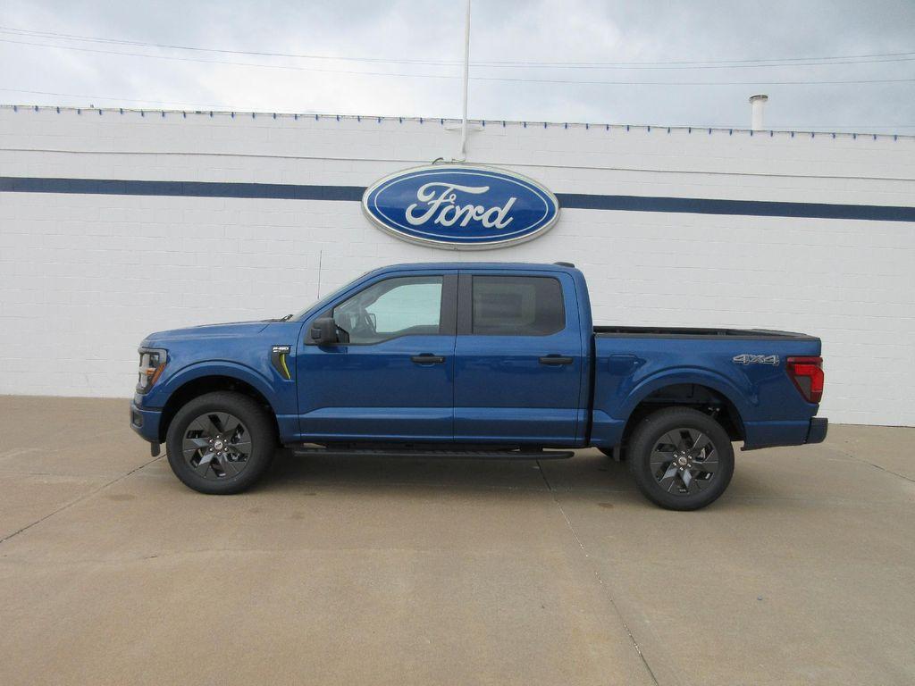 new 2025 Ford F-150 car