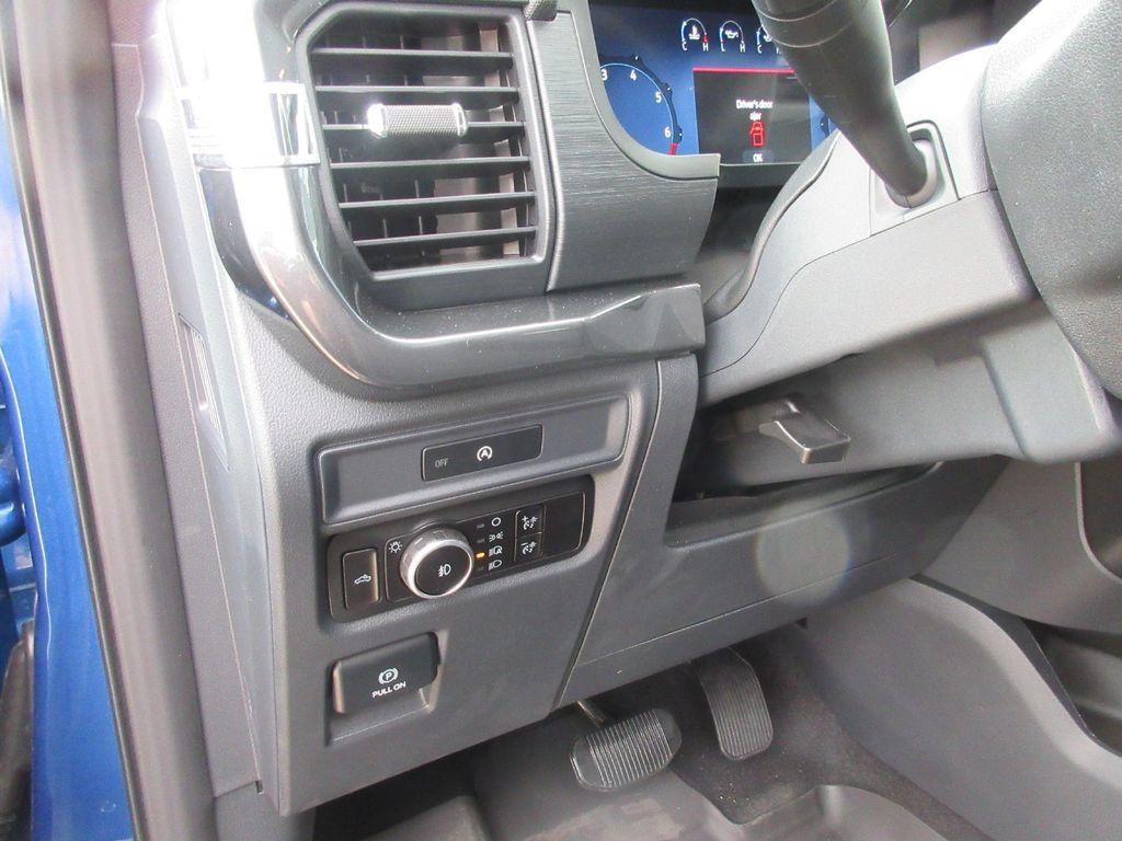 new 2025 Ford F-150 car