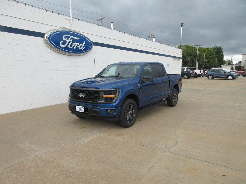 new 2025 Ford F-150 car