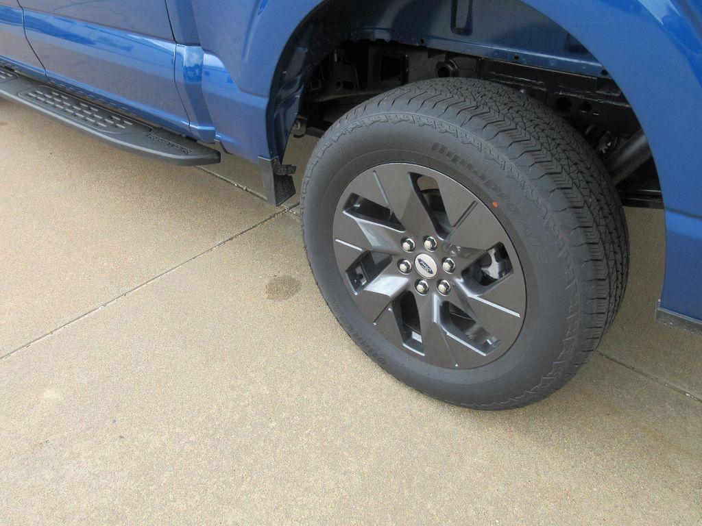 new 2025 Ford F-150 car