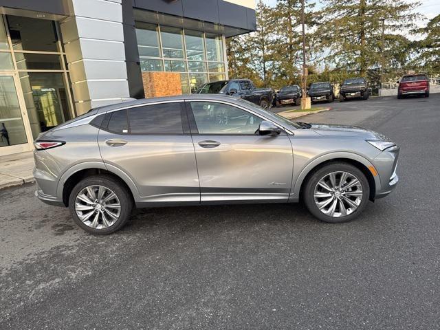 new 2025 Buick Envista car, priced at $31,285