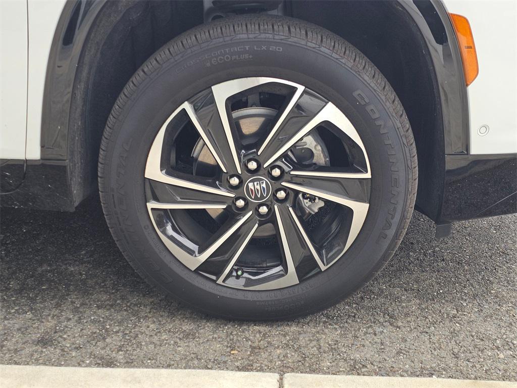 used 2025 Buick Enclave car, priced at $50,484