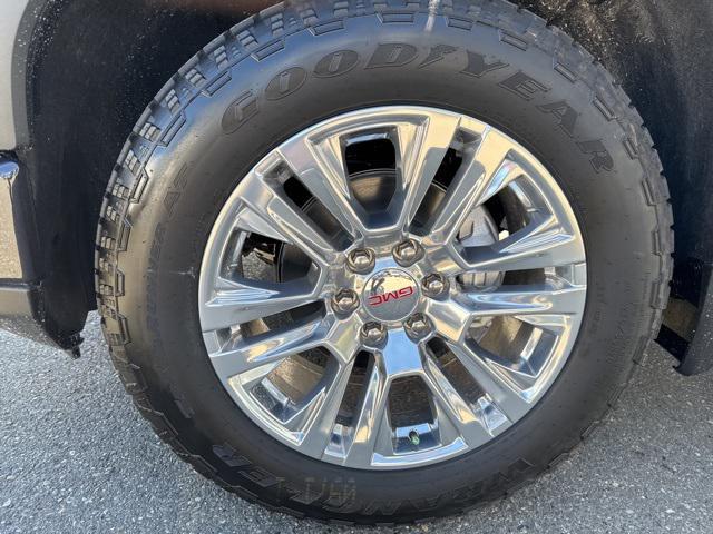 new 2025 GMC Sierra 1500 car, priced at $70,755