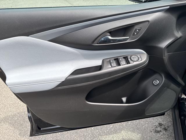 new 2025 Buick Envista car, priced at $27,125