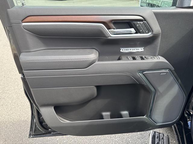 new 2025 GMC Sierra 1500 car, priced at $70,755