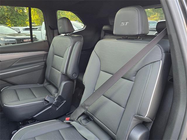 new 2026 Buick Enclave car, priced at $57,805