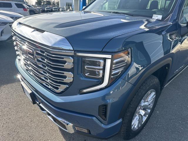 new 2024 GMC Sierra 1500 car, priced at $69,750