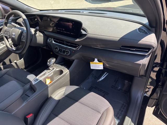 new 2025 Buick Envista car, priced at $26,530