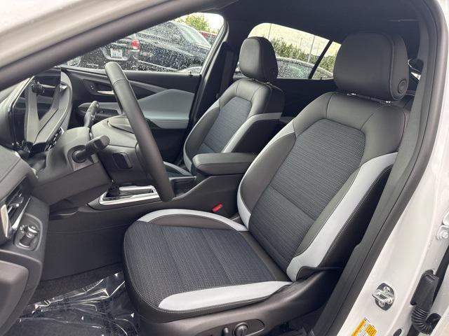 new 2025 Buick Envista car, priced at $27,380